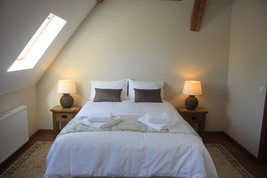 Orchard bedroom king sized bed