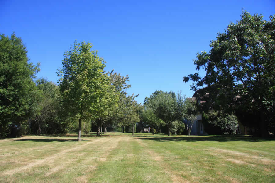 Orchard garden at Les Bouts de Ralle Chambre D'Hotes
