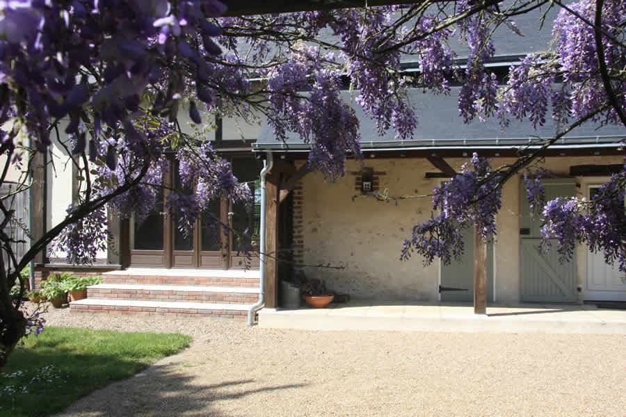 Guest entrance at Les Bouts de Ralle Chambre D'Hotes
